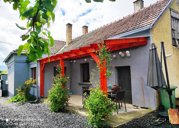 Luis Golyas Haza בית נופש *